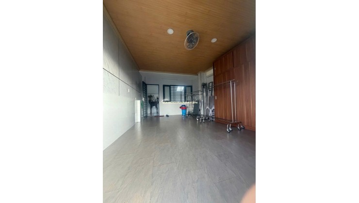MẶT TIỀN KINH DOANH SÁT CHỢ VẢI TÂN BÌNH. GIÁ 18 tỷ