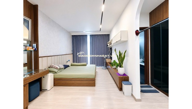 Bán Nhà Chính Chủ Là Kiến Trúc Sư Xây - Huỳnh Tấn Phát- P. Phú Thuận - 3 Tầng - Ngang 5m- Có Ô Lắp Thang Máy, chỉ 7.99 Tỷ