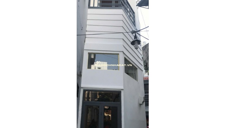 Bán nhà hẻm xe tải Trần Hưng Đạo P2 Quận 5 đúc 3 tầng