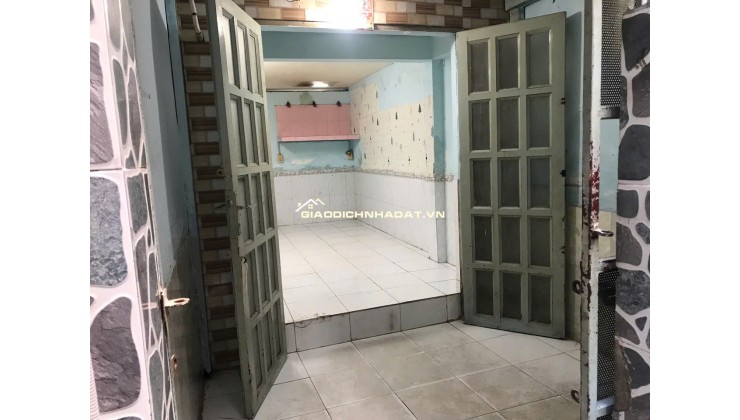 Bán nhà cũ tiện xây mới đường Chiến Lược Quận Bình Tân
