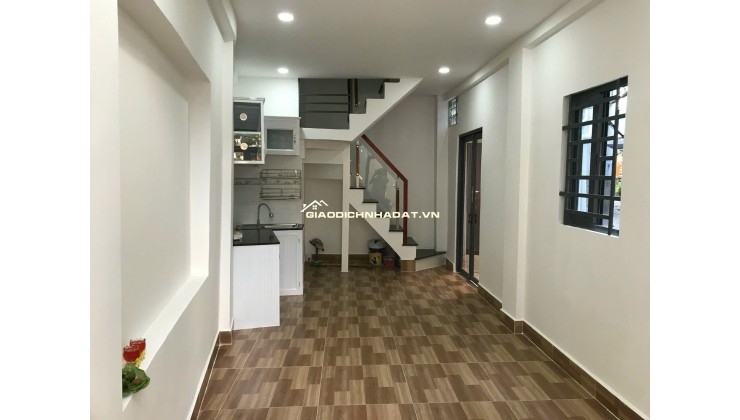 Bán nhà hẻm xe tải Trần Hưng Đạo P2 Quận 5 đúc 3 tầng