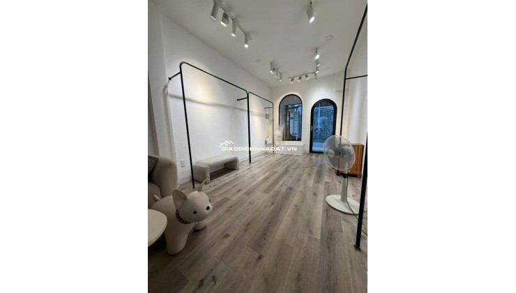 Chính chủ bán nhà mới 3.4*20m, khu biệt thự, hẻm xe tải 6m, 141/ đường Bàn Cờ, P3, Q3, HCM