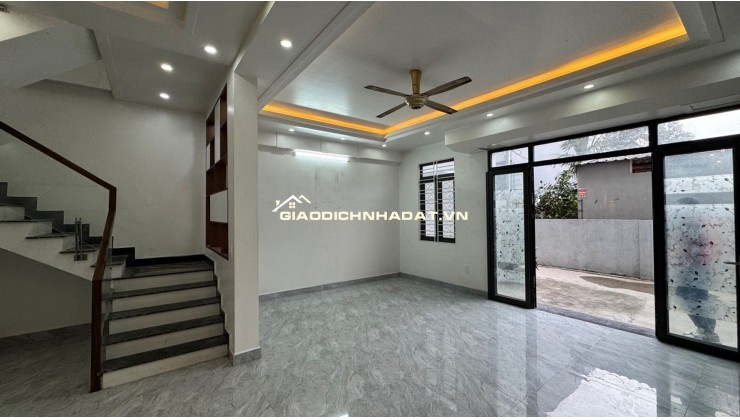 ĐỒNG THÁI 3 TẦNG - NGÕ Ô TÔ ĐỖ CỬA - 3 NGỦ kín - 2,35đ