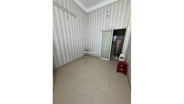 Nhà 3 tầng, kiệt Đống Đa 6m, kiệt rộng thông thoáng có thể kinh doanh, thông ra được đường Lý Tự Trọng, nhiều tiện nghi xung quanh..