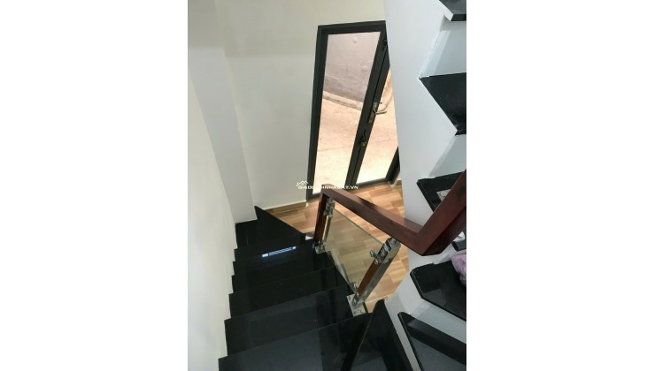 Bán nhà hẻm xe tải Trần Hưng Đạo P2 Quận 5 đúc 3 tầng