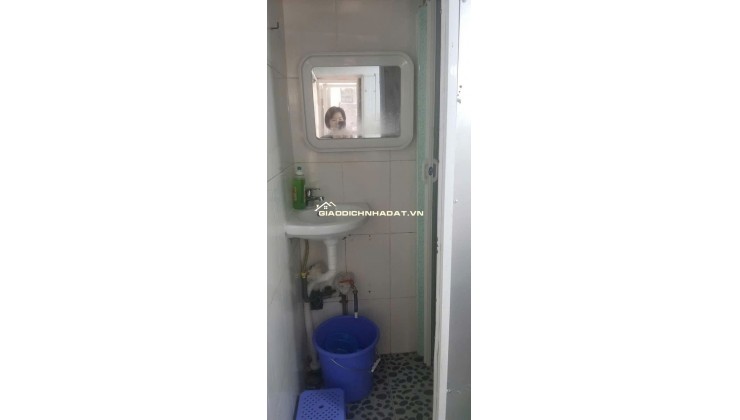Cho thuê nhà 14/151A, Thái Hà, diện tích ~10m2 : Tiện làm VPĐD, CH, KD và ở.