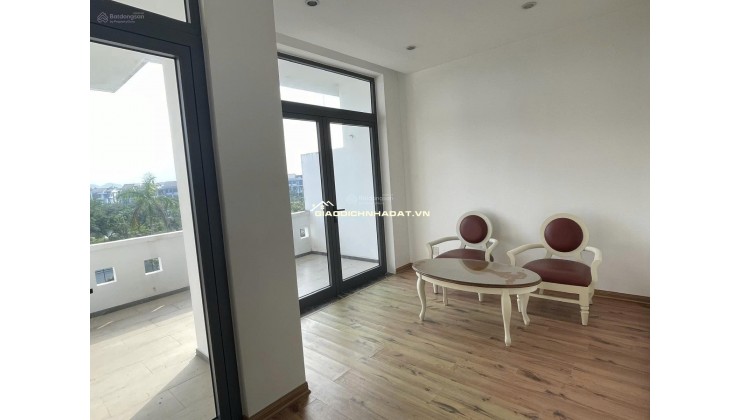 Bán nhà liền kề 5PN + 7WC, giá 8.*** tỷ, 126m2 tại Lô G20,