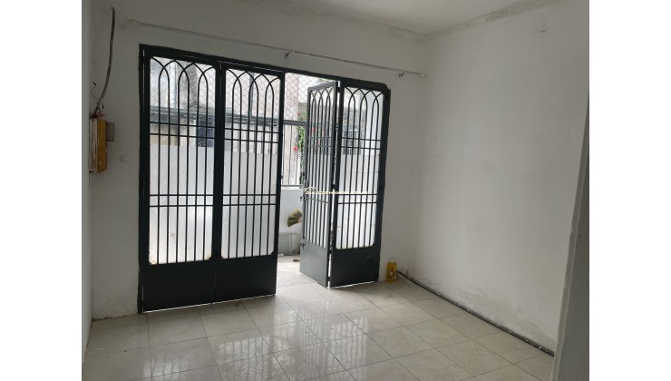 Bán Nhà Lô Góc Sổ Hồng Riêng-Huỳnh Tấn Phát- P. Tân Thuận- Quận 7 - Hẻm Ba Gác- 2 Tầng - Không QH - Nhỉnh 3 Tỷ. V Diện