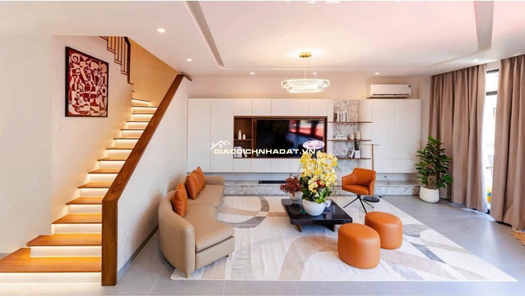 Đức Hòa ơi. Sở hữu nhà xây sẵn 4 tầng Vinhomes Green City nhiều ưu đãi  chỉ từ 2,99 ty