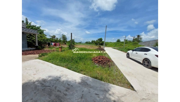 BÁN LÔ ĐẤT THỔ CƯ VỊ TRÍ ĐẸP TẠI ẤP 6 XÃ TÂN TRẠCH, CẦN ĐƯỚC, LONG AN. LH:0903187068.