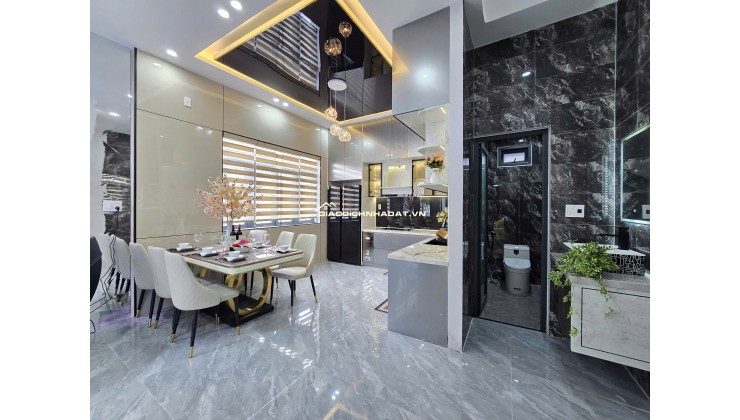 BÁN NHÀ PHƯỜNG THANH KHÊ ĐÔNG QUẬN THANH KHÊ 70M2 - 12.5 TỶ. LH:0932646343.