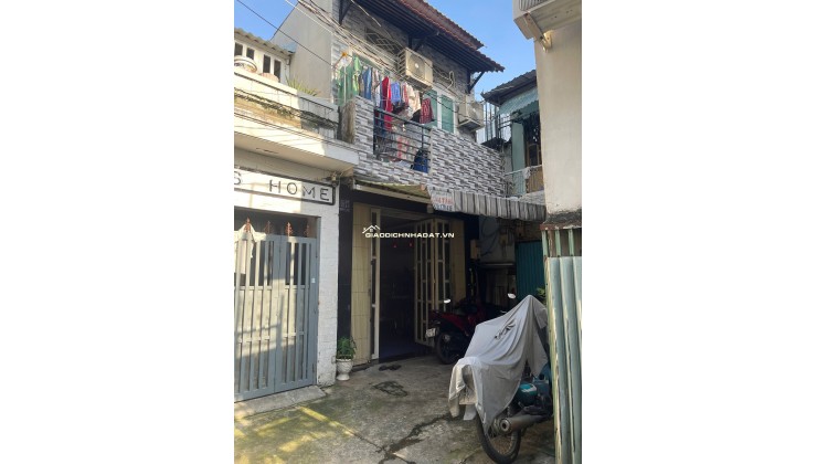 BÁN NHÀ HẺM 4M (BÊN HÔNG ĐẦM SEN) 38M2 (1 TRỆT 1 LẦU) 4.3TỶ. LH:0913900555.