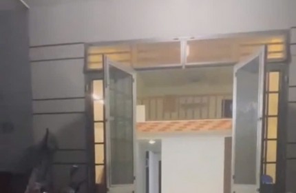 Nhà 2 PN, lửng đúc. Ngang 4.5m, nhà MT Nại Hiên Đông 15, Sơn Trà, Đà Nẵng . Giá 5 tỷ 350, chính chủ liên hệ 0905353499-0914317293