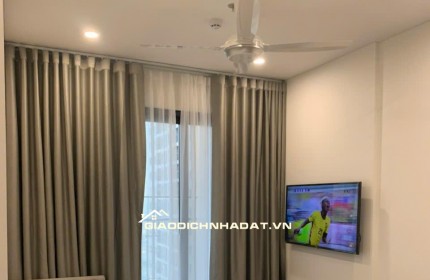 Cho thuê căn 2PN Lumiere Evergreen Tòa A3 full đồ 14 triệu. LH 0989516655