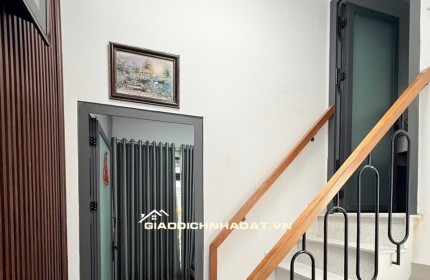 Bán nhà 43m2, 2 tầng, 3PN Lê Văn Duyệt, Bình Thạnh, sổ đỏ chính chủ, giá tốt. LH 0366375002